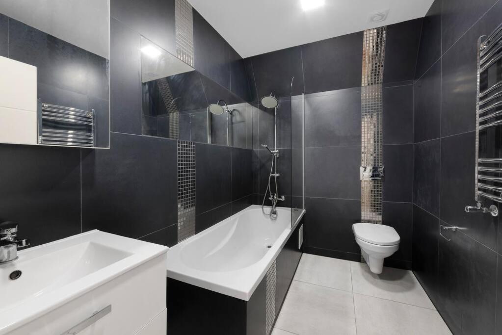 Roomy One Bed Loft Apartment Bishop's Stortford Exterior photo